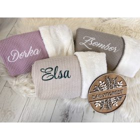 Puha meleg kötött babatakaró egyedi hímzéssel