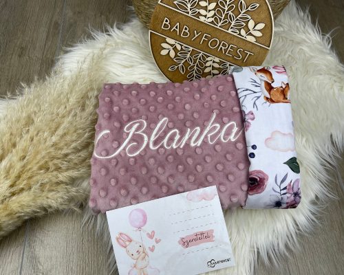 Puha babatakaró egyedi hímzéssel-mintás minky