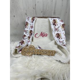 Névre szóló hímzett babatakaró-mintás teddy