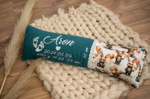 Egyedi születési emlékpárna valós méretekkel és súllyal